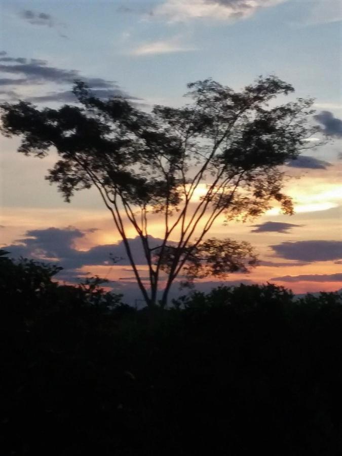 C&H Casa Campestre El Oasis Ricaurte Girardot Bed & Breakfast Luaran gambar