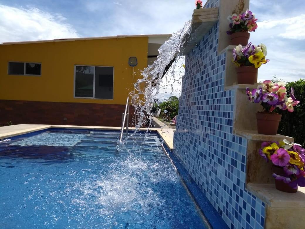 C&H Casa Campestre El Oasis Ricaurte Girardot Bed & Breakfast Luaran gambar