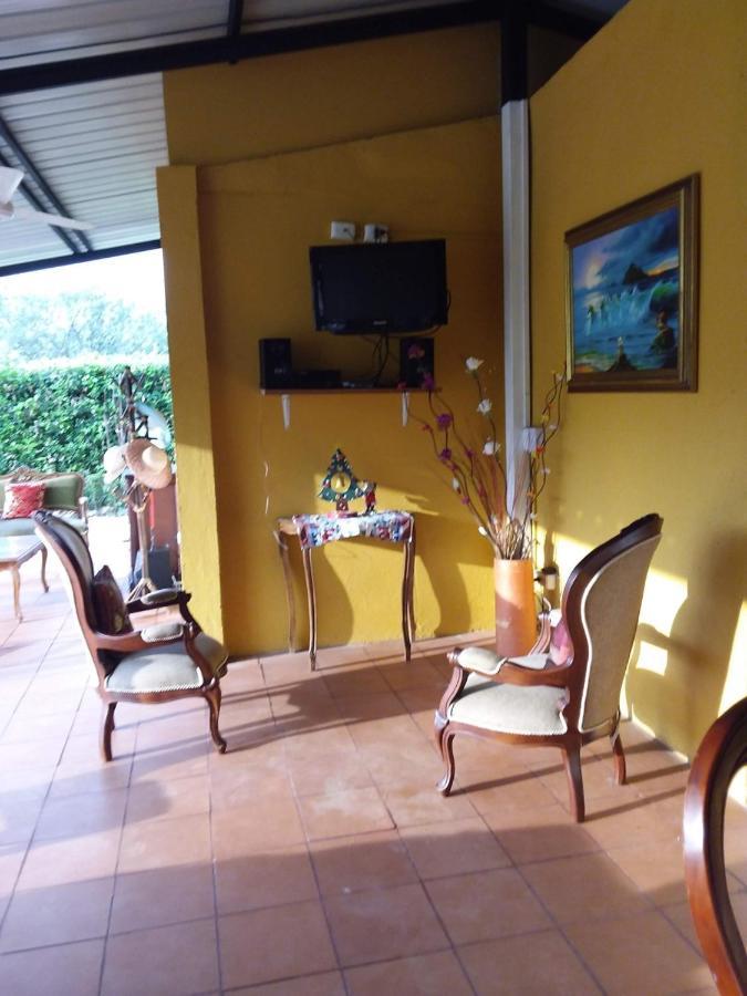 C&H Casa Campestre El Oasis Ricaurte Girardot Bed & Breakfast Luaran gambar