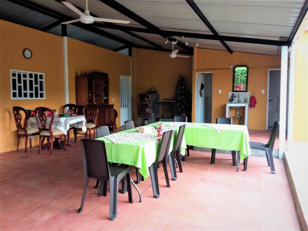 C&H Casa Campestre El Oasis Ricaurte Girardot Bed & Breakfast Luaran gambar