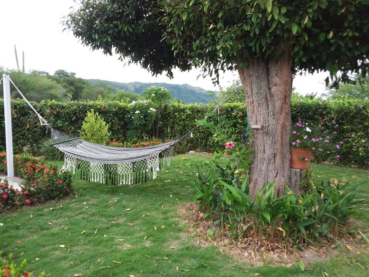 C&H Casa Campestre El Oasis Ricaurte Girardot Bed & Breakfast Luaran gambar