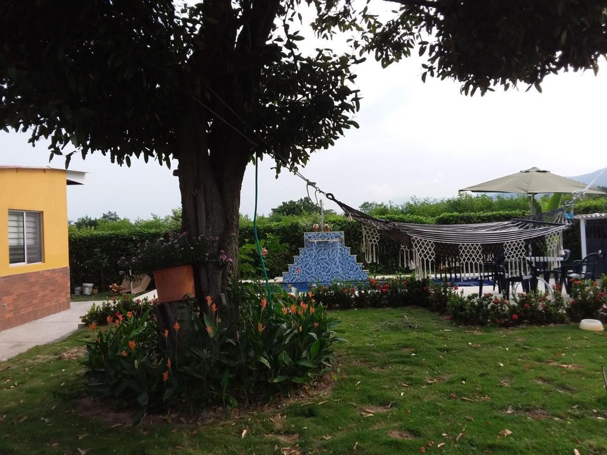 C&H Casa Campestre El Oasis Ricaurte Girardot Bed & Breakfast Luaran gambar